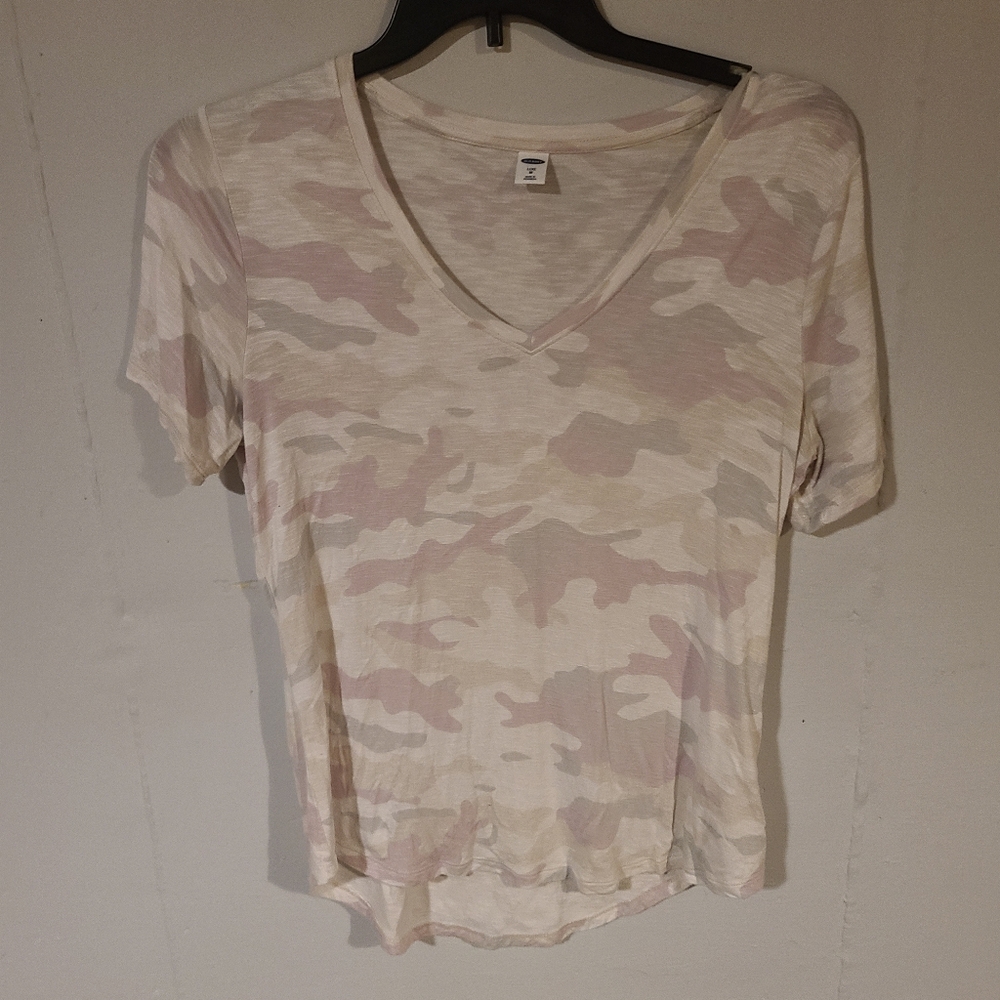 Women's Camouflage V-Neck Top Old NAVY